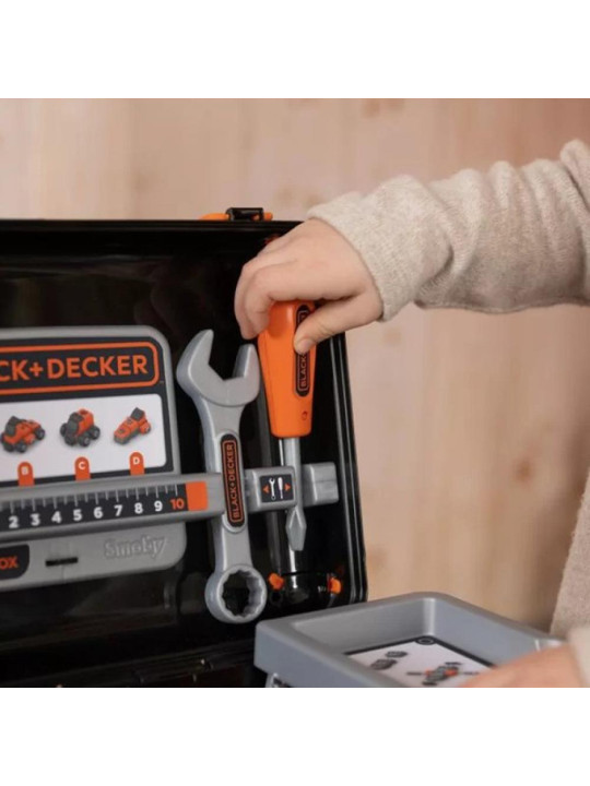 Smoby Black & Decker Walizka z Narzędziami + Samochód w Częściach