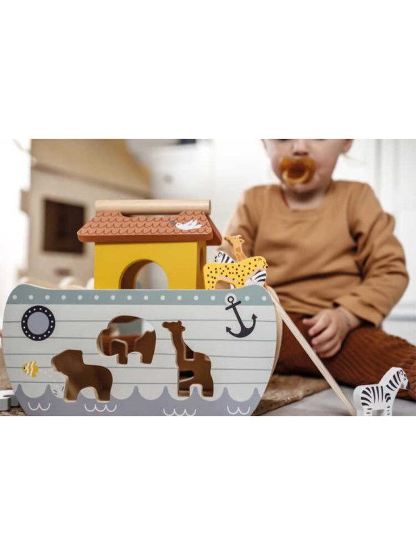 Noah's Ark Shape-Fitting Game "Safari"