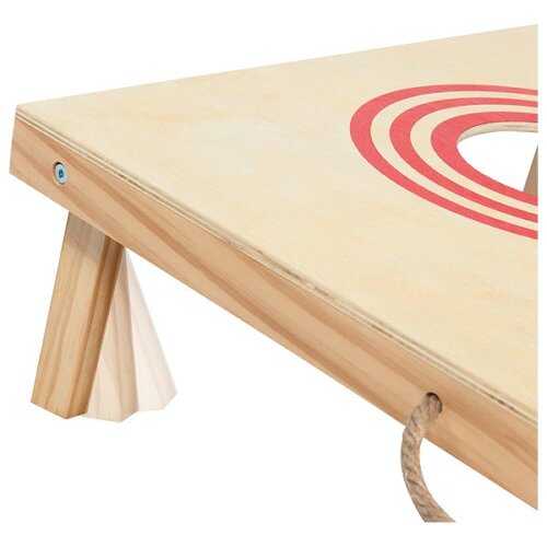 Cornhole throwing game