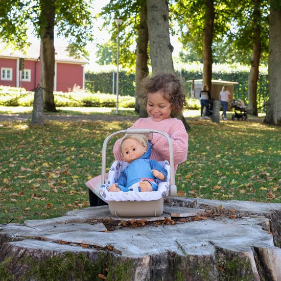 Fotelik samochodowy dla lalki Skrallan